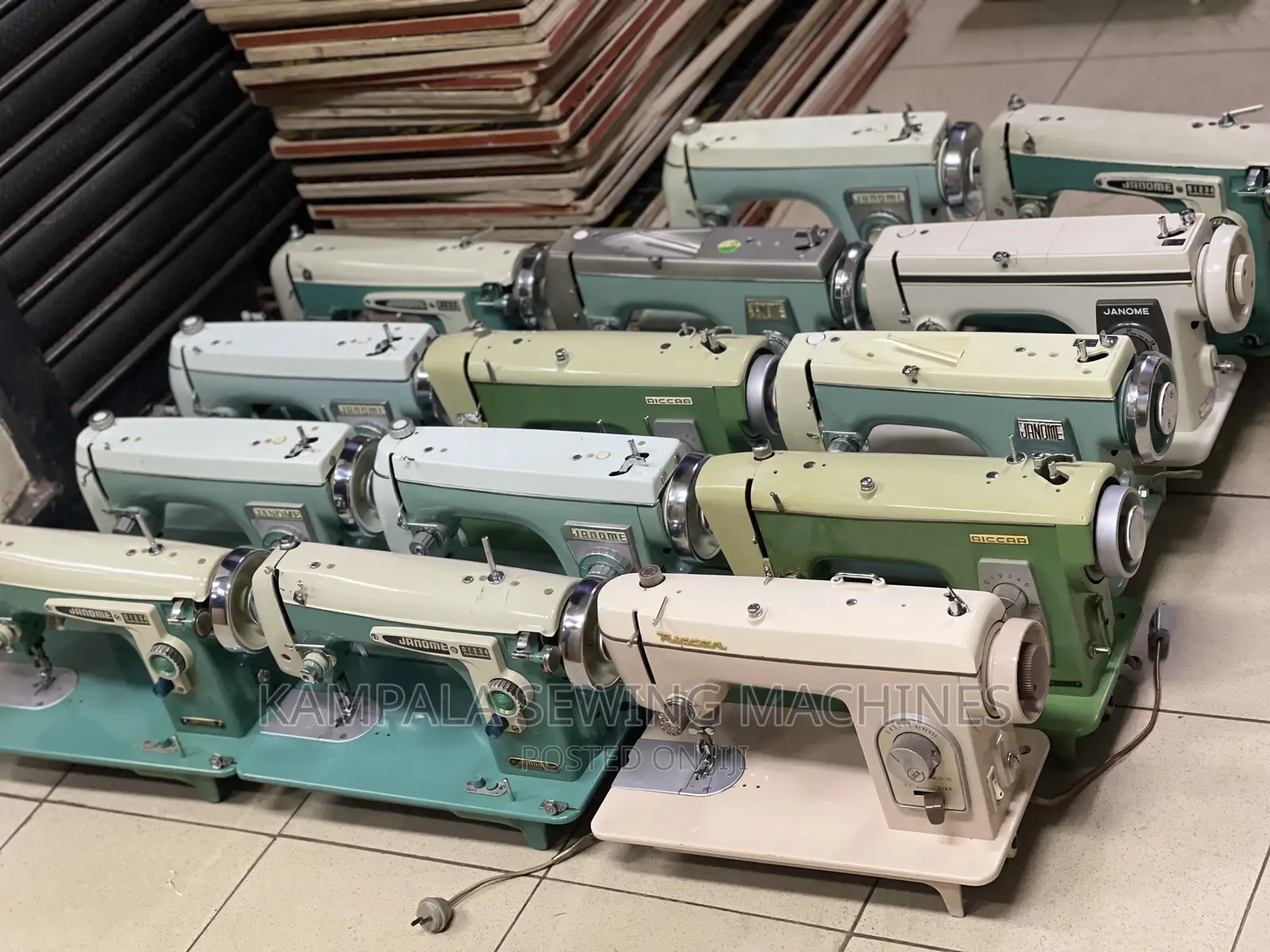 Japan Straight Sewing Machines With the Stand