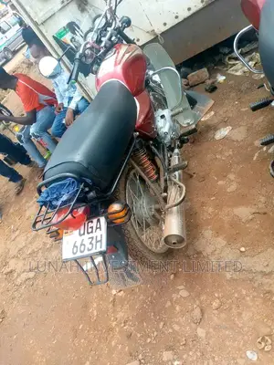 Bajaj Boxer 2024 Red