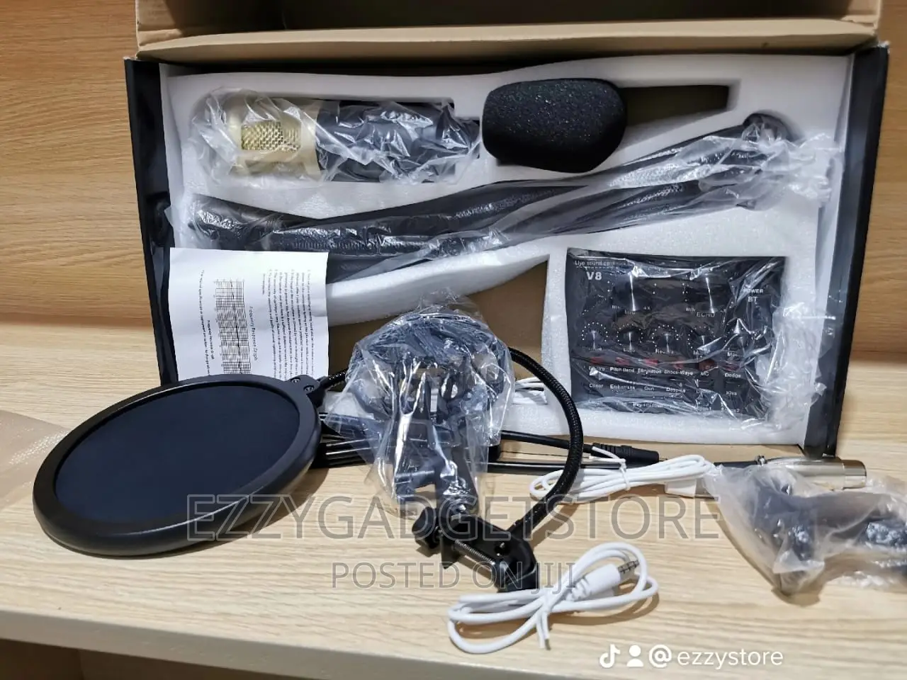 Original Professional Condensor Stage Microphone Sound Card
