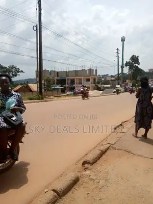 100by100ft Plot Size for Rent in Kisaasi