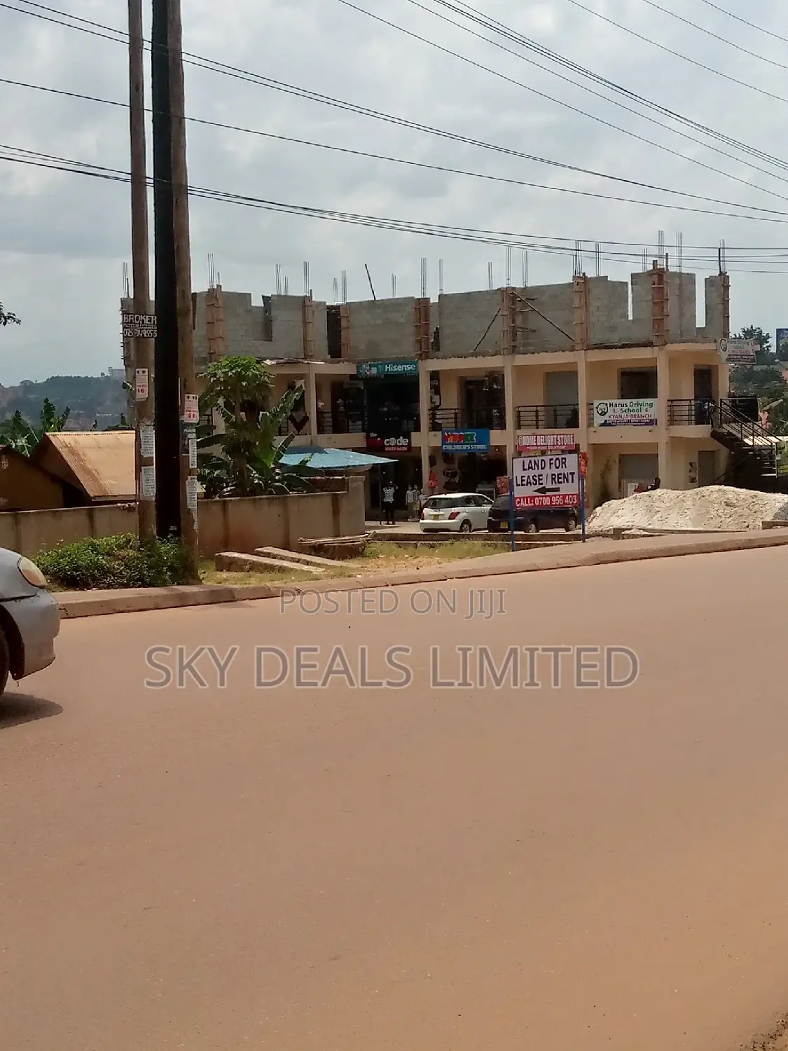 100by100ft Plot Size for Rent in Kisaasi