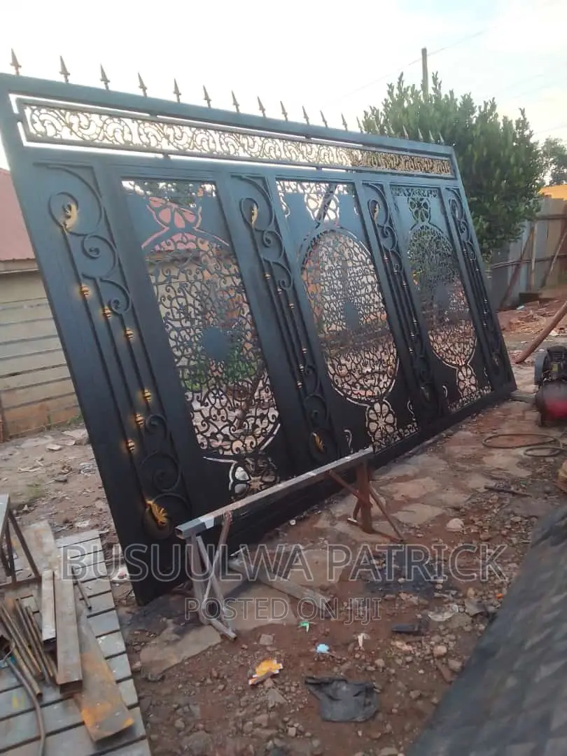 Modern Sliding Gate 2