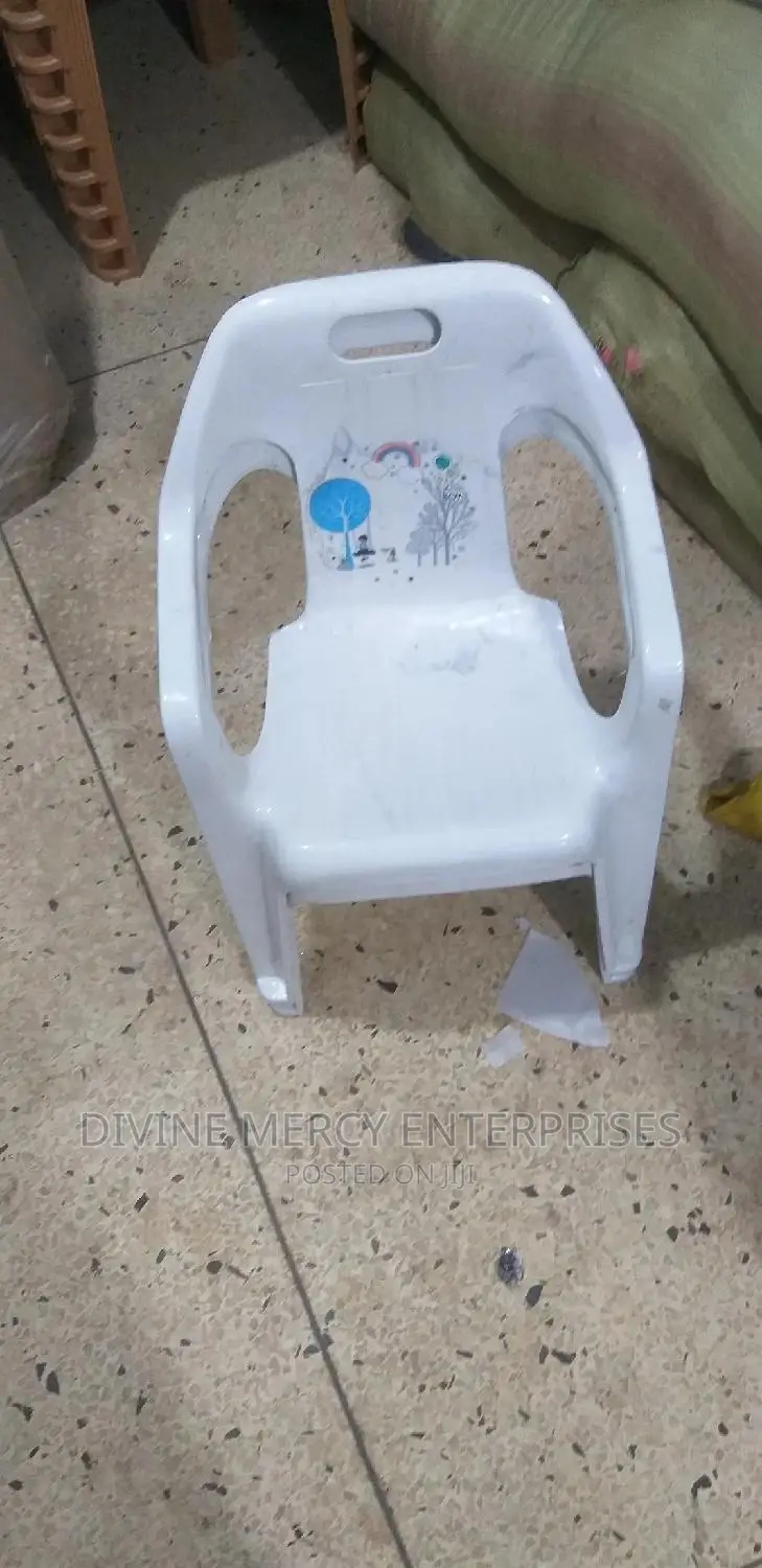 Armed Baby Chair