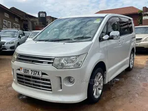 6 Passenger Airport Pickup Ups and Drops