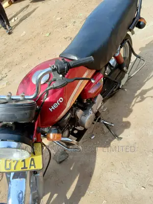 Hero Dawn 125 2023 Red