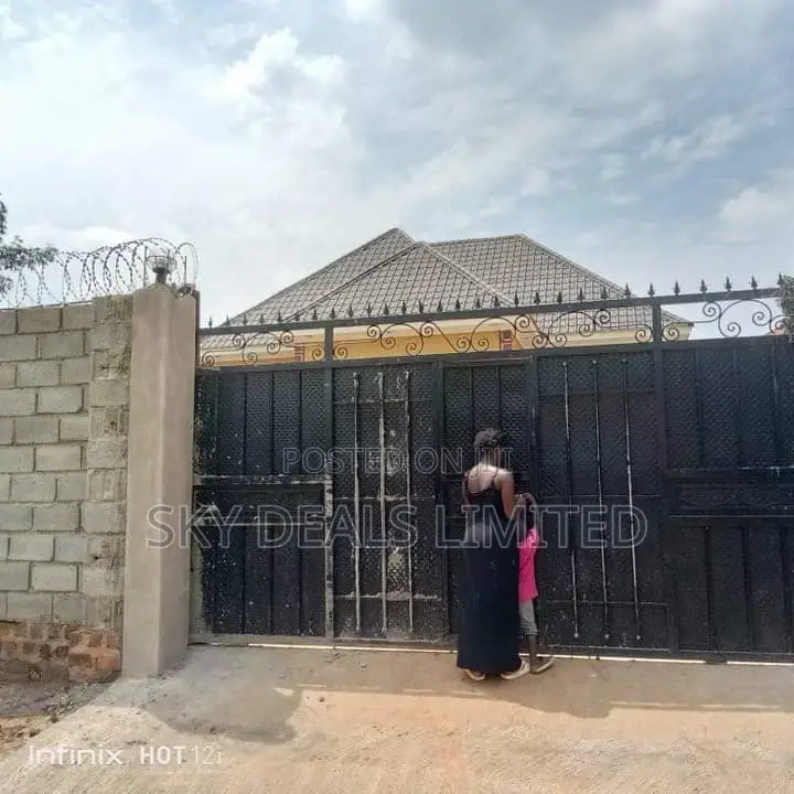 3bdrm Bungalow in Kasagati Gayaza, Nakawa for rent
