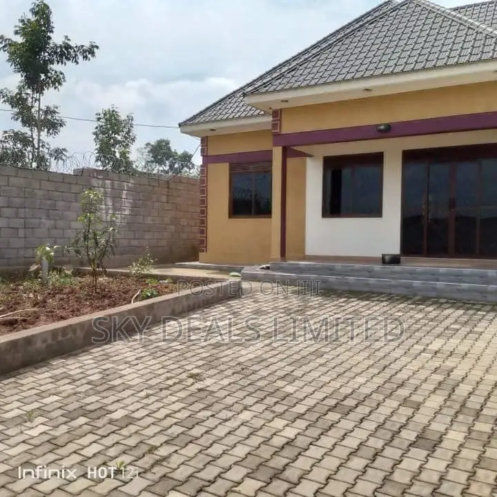 3bdrm Bungalow in Kasagati Gayaza, Nakawa for rent
