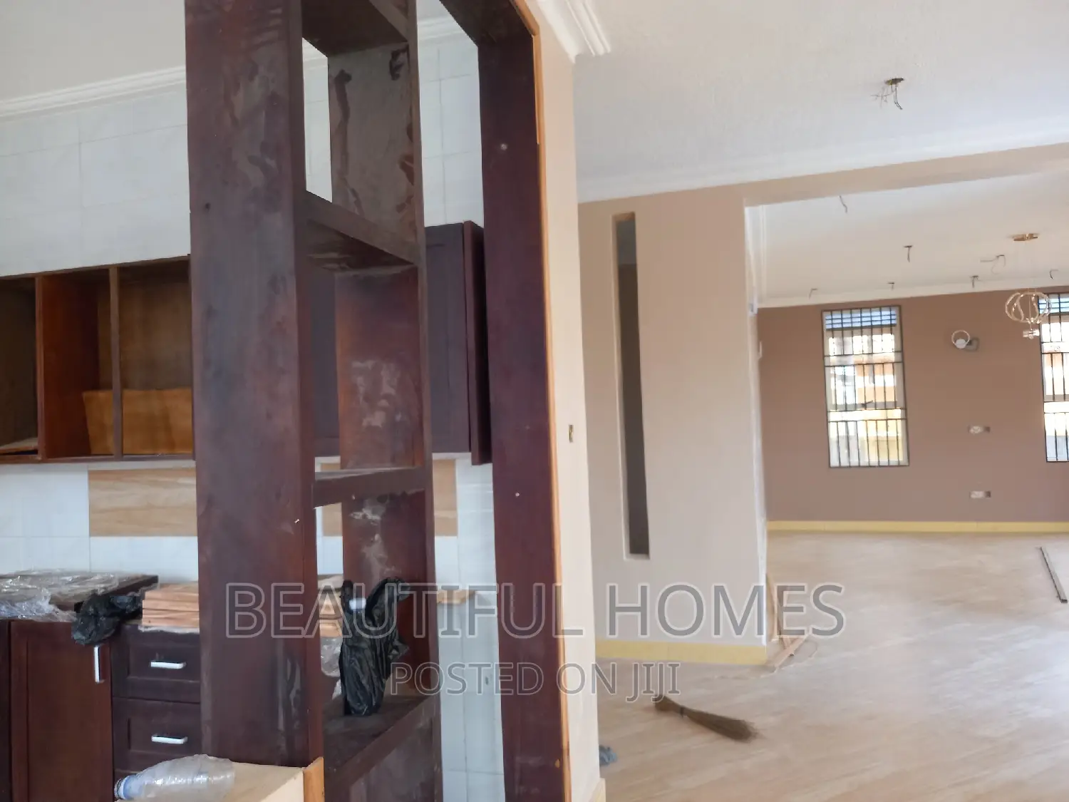 Furnished 5bdrm Duplex in Kira, Nakawa for sale