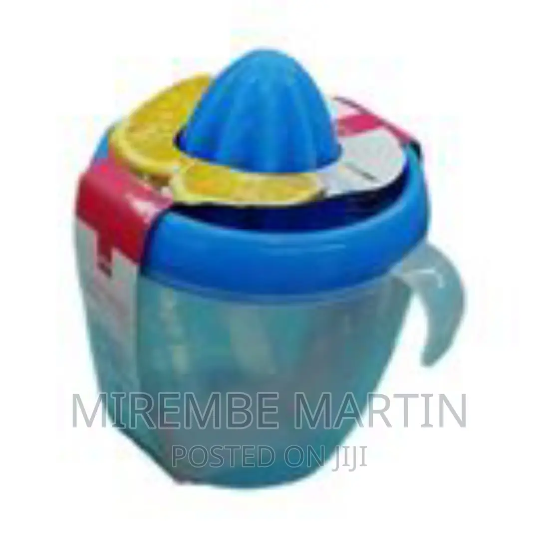600ml Orange Lemon Squeezer Citrus Juicer Jug Container