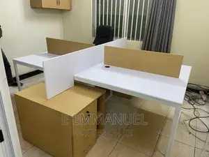 Four Seater Workstation/ Office Furniture