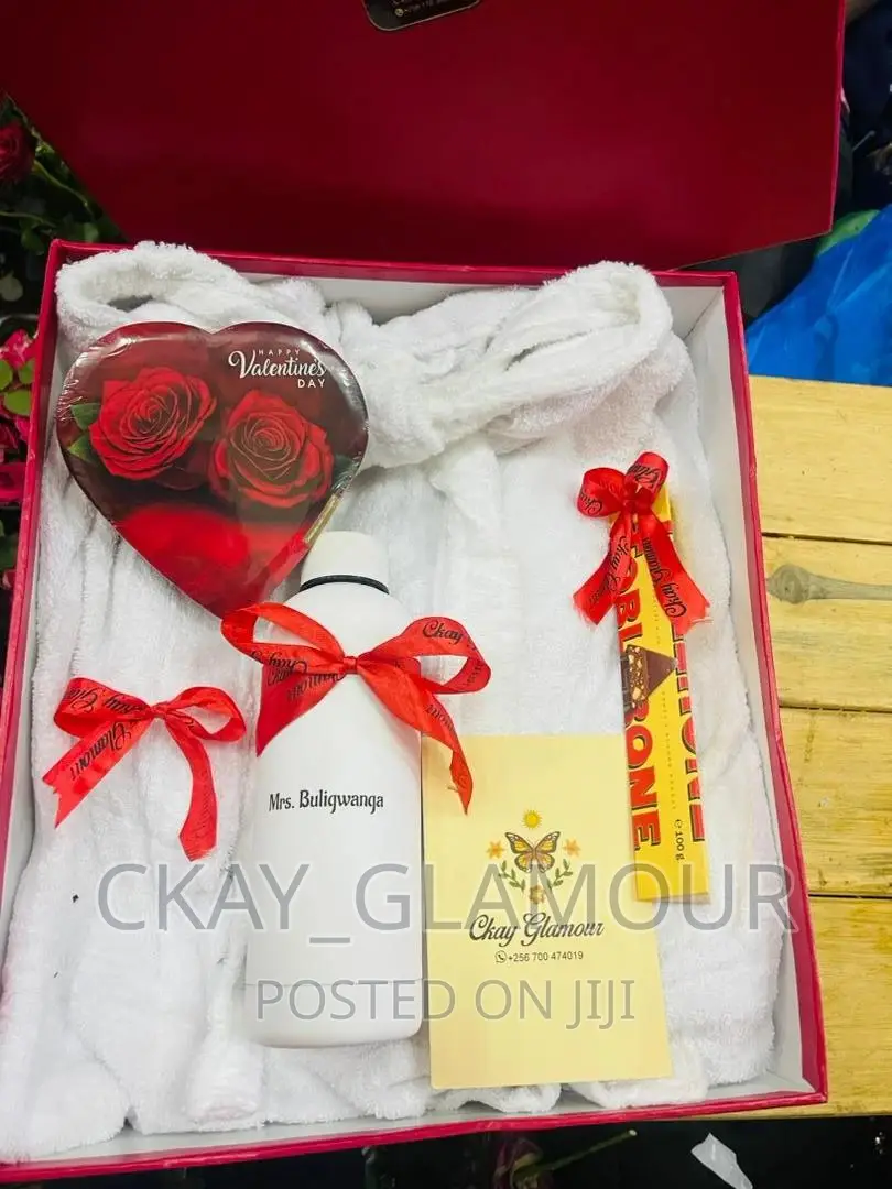 Gift Hampers For Men And Women