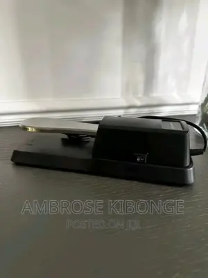 Clear Sound Quality Universal Piano/Keyboard Sustain Pedal.