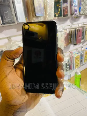 Apple iPhone 7 128 GB Black