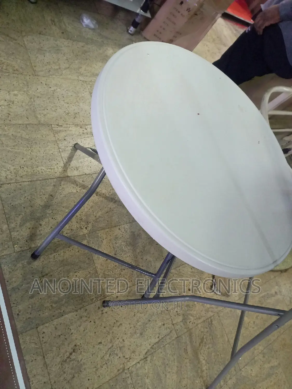 Plastic Folding Round Table