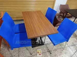 Restaurant Table's Set