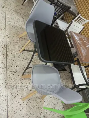 Restaurant Table's Set