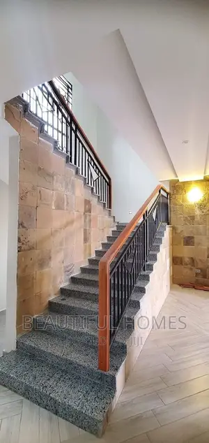 Furnished 6bdrm Mansion in Munyonyo Lake View, Makindye for sale