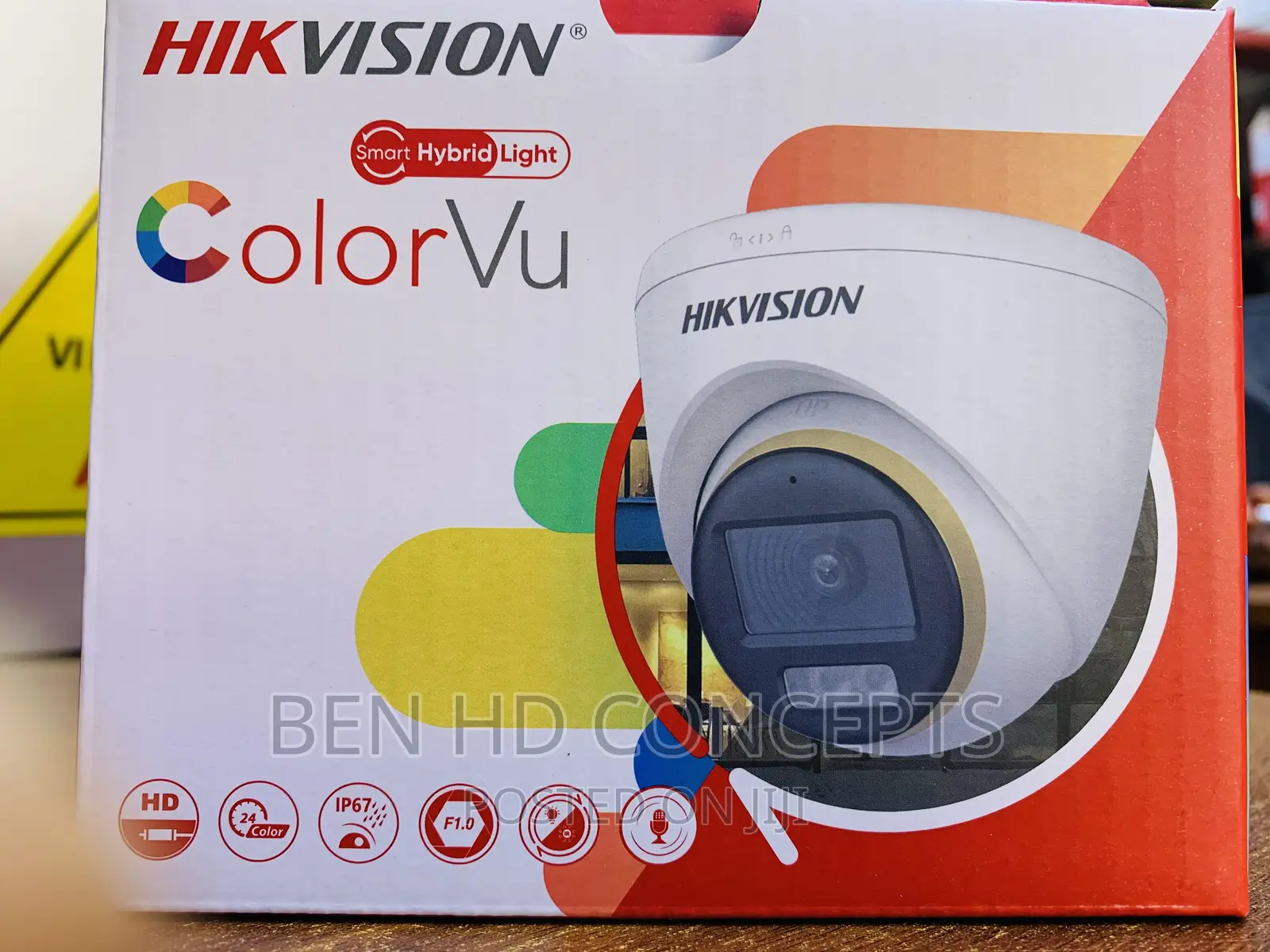 Smart Hybrid Dome 40m Camera