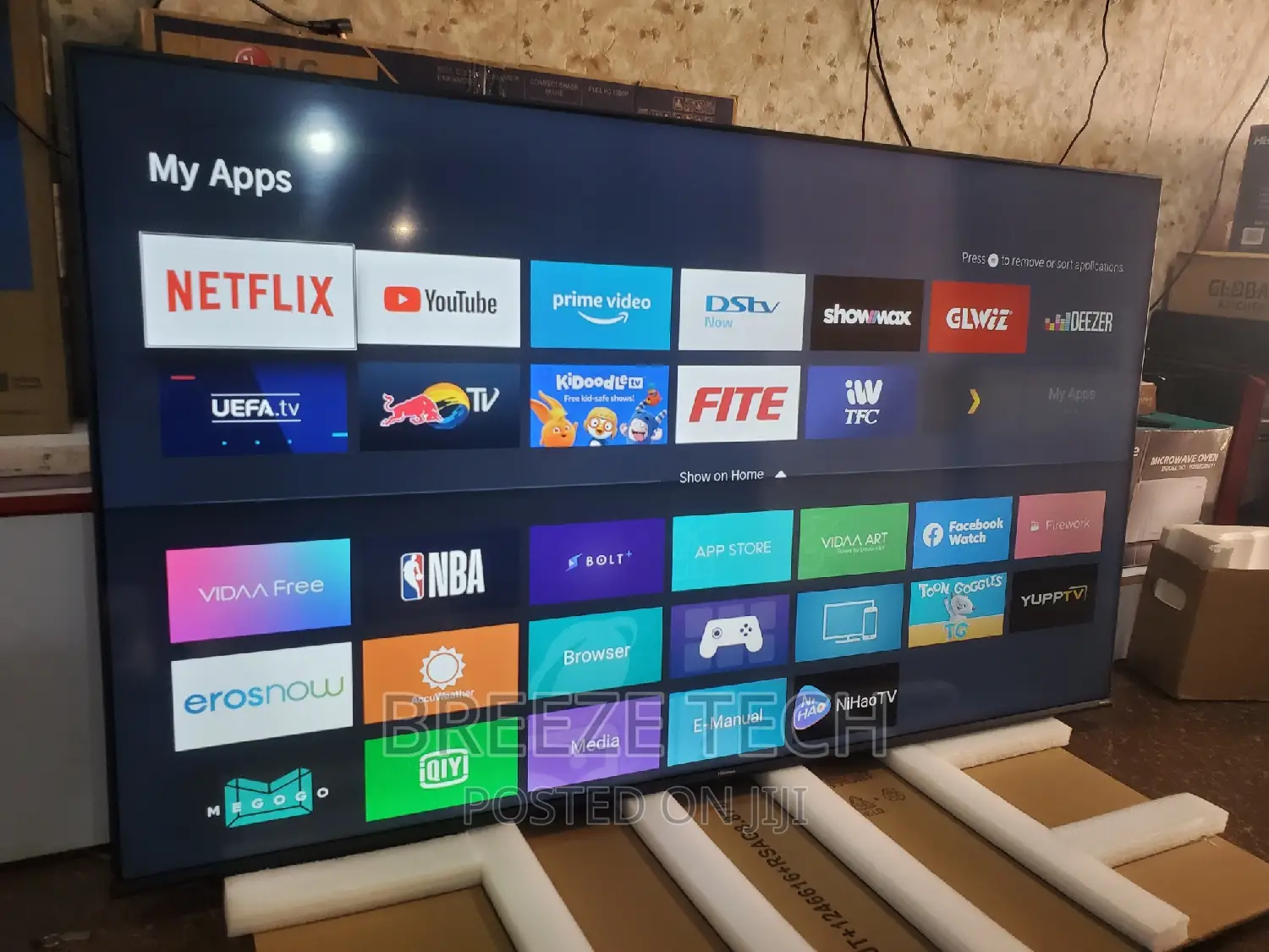It's Hisense Tv Vidda 70"Inch