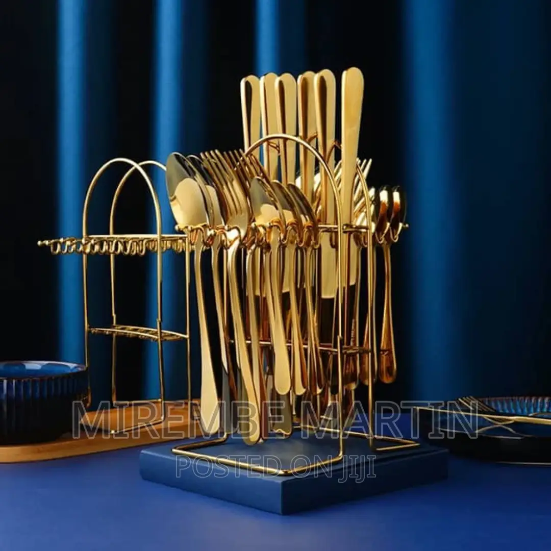 Set of 24 Pieces Gold Cutlery With Stand