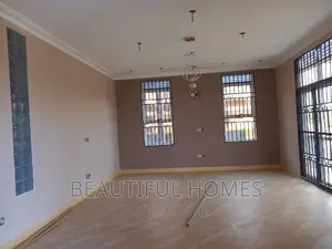 Furnished 5bdrm Duplex in Kira for sale