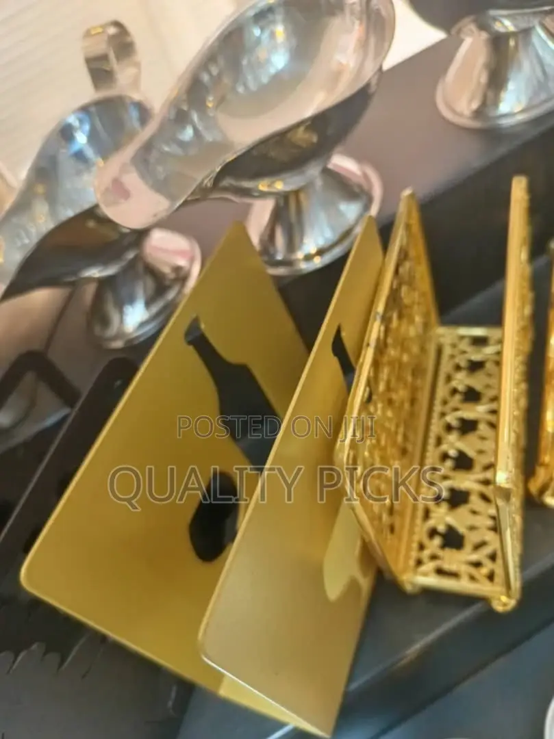 Gold Tissue Holder