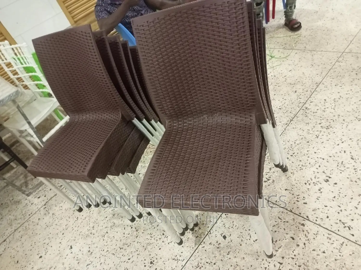 Plastic Chairs Coffee Brown