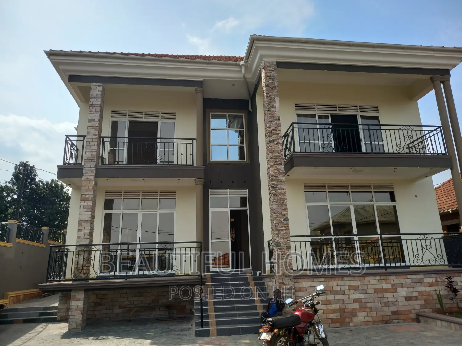 Kira Family House on Sell
