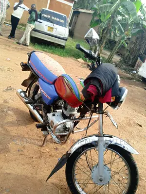 Bajaj Boxer 2023 Red