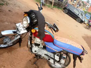 Bajaj Boxer 2023 Red