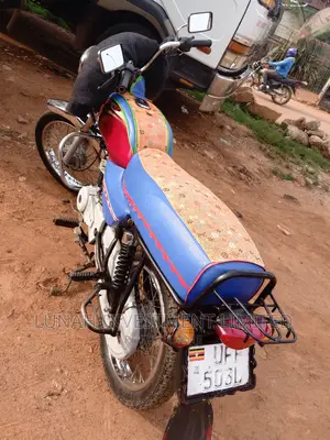 Bajaj Boxer 2023 Red