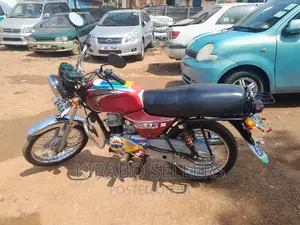 Bajaj Boxer 100 2022 Red