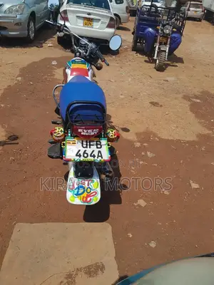 Bajaj Boxer 100 2022 Red
