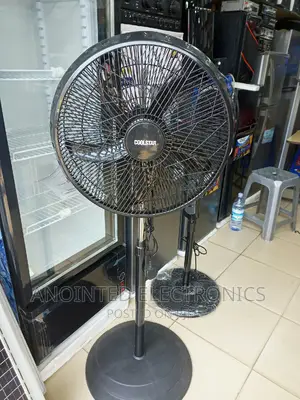 Solster Stand Fans Black