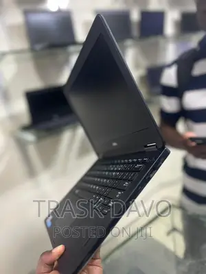 Laptop Dell Latitude 12 E7270 8GB Intel Core I5 SSD 512GB