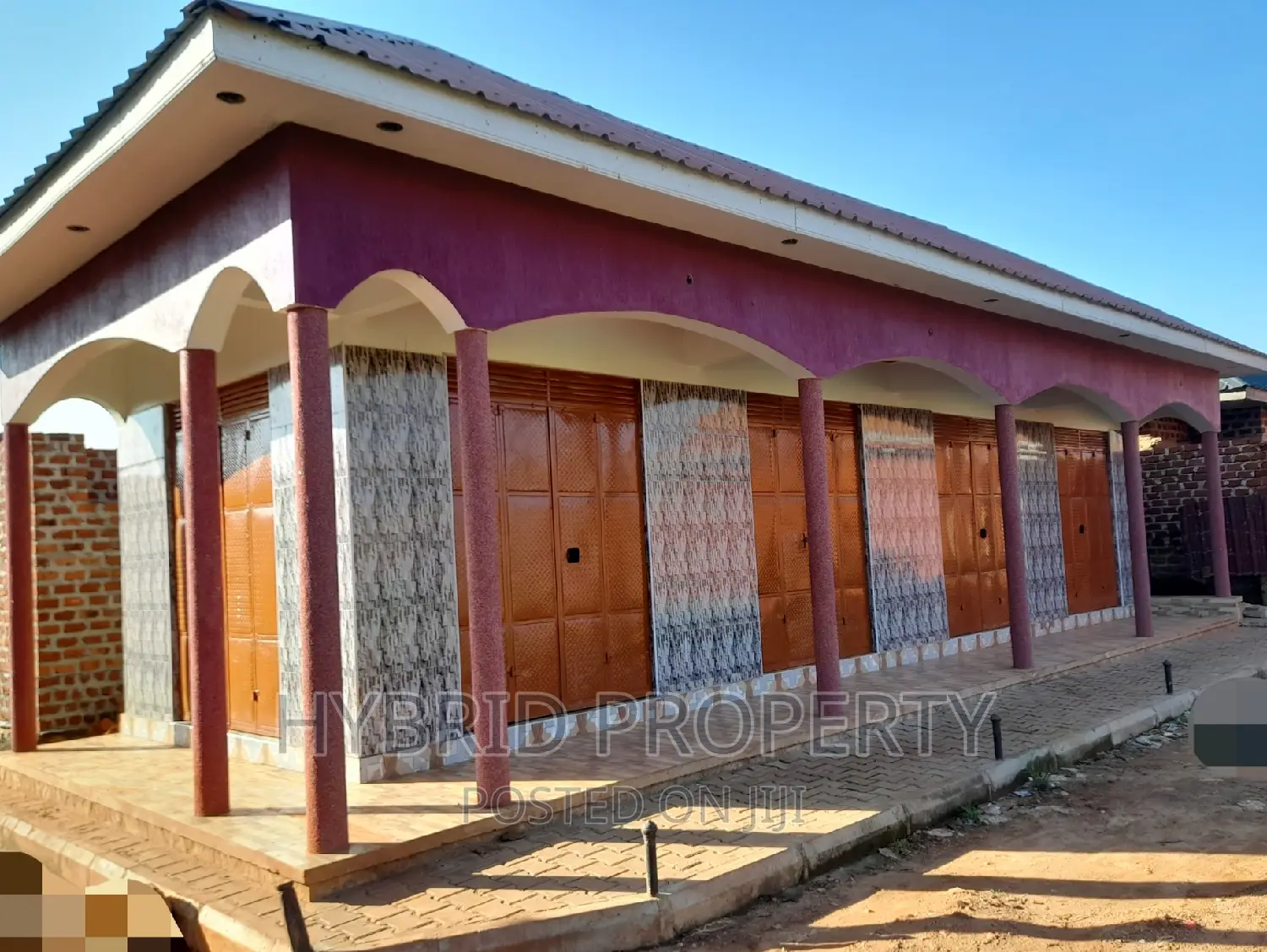 Beautiful Shop Lock-Up Units for Renting in Nansana Town.