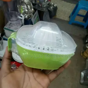 Manual Lemon Squeezer Quality Plastic