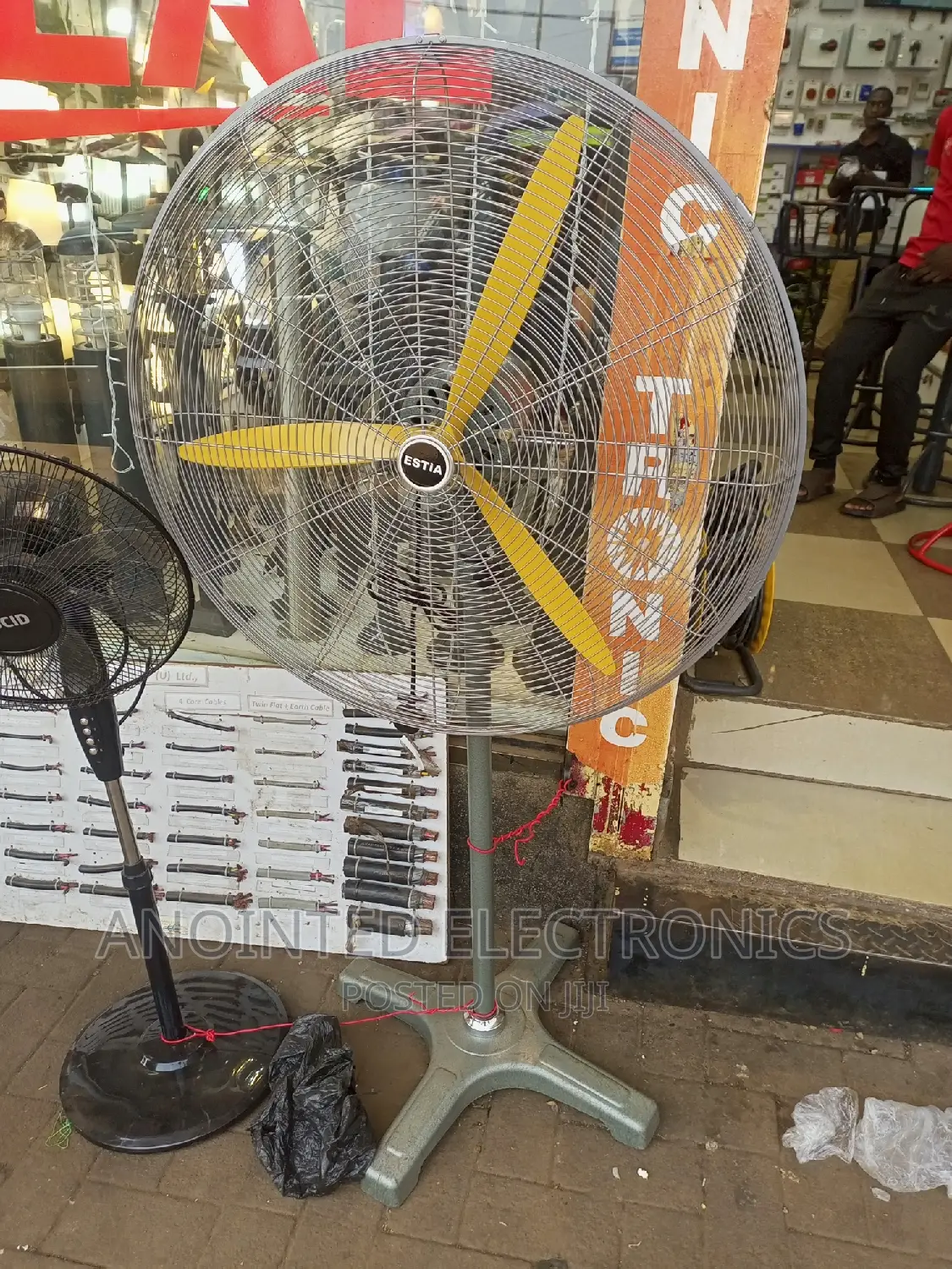 Estia Industrial Fans 30" With a Heavy Moter
