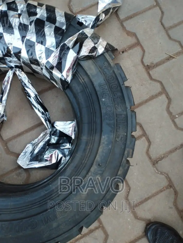 700-15 Tube Tyres for Forklift.