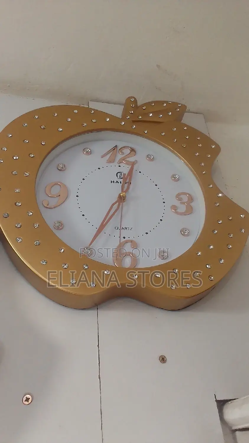 Apple Like Wall Clock
