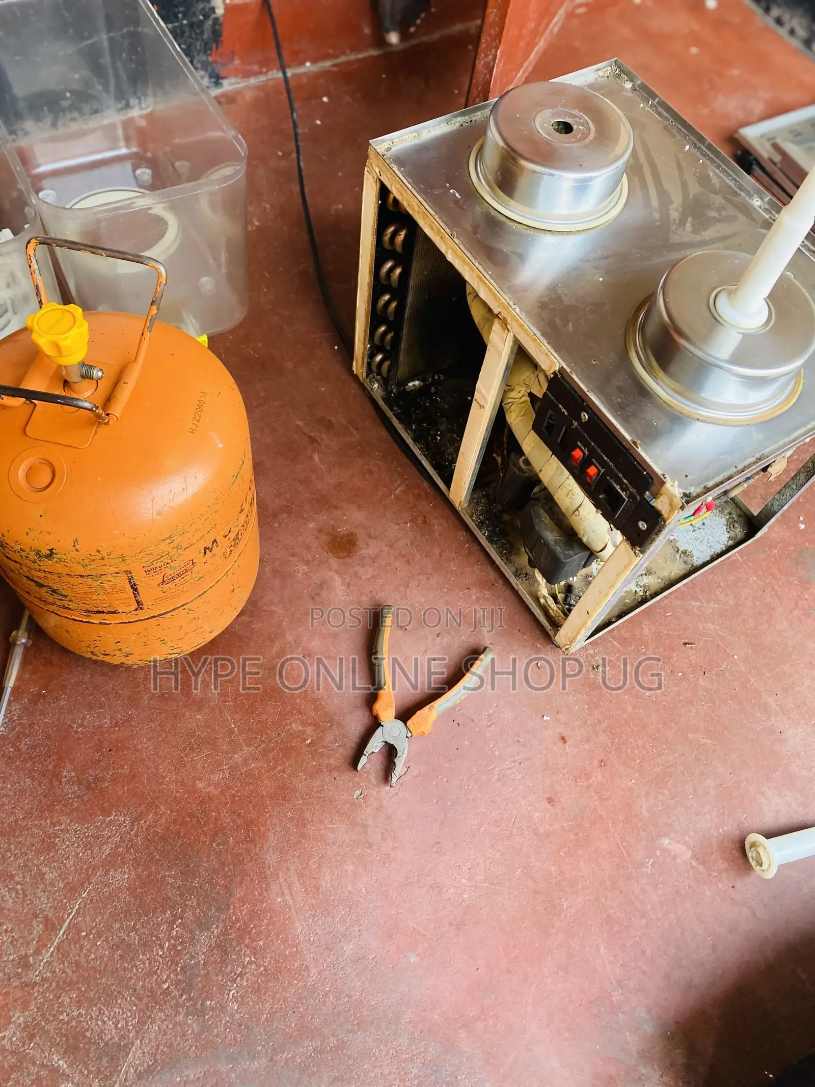 We Repair Juice Dispensers and Fridges