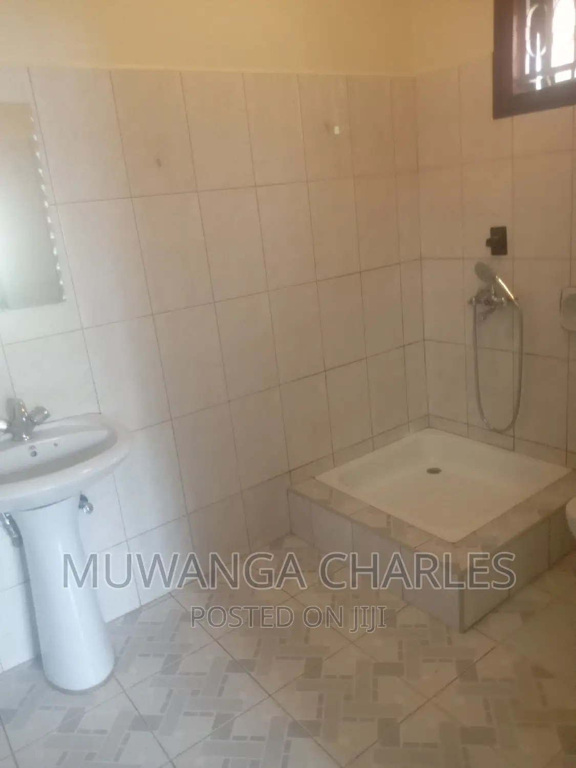 6bdrm Duplex in Fs Properties Ltd, Central Division for rent