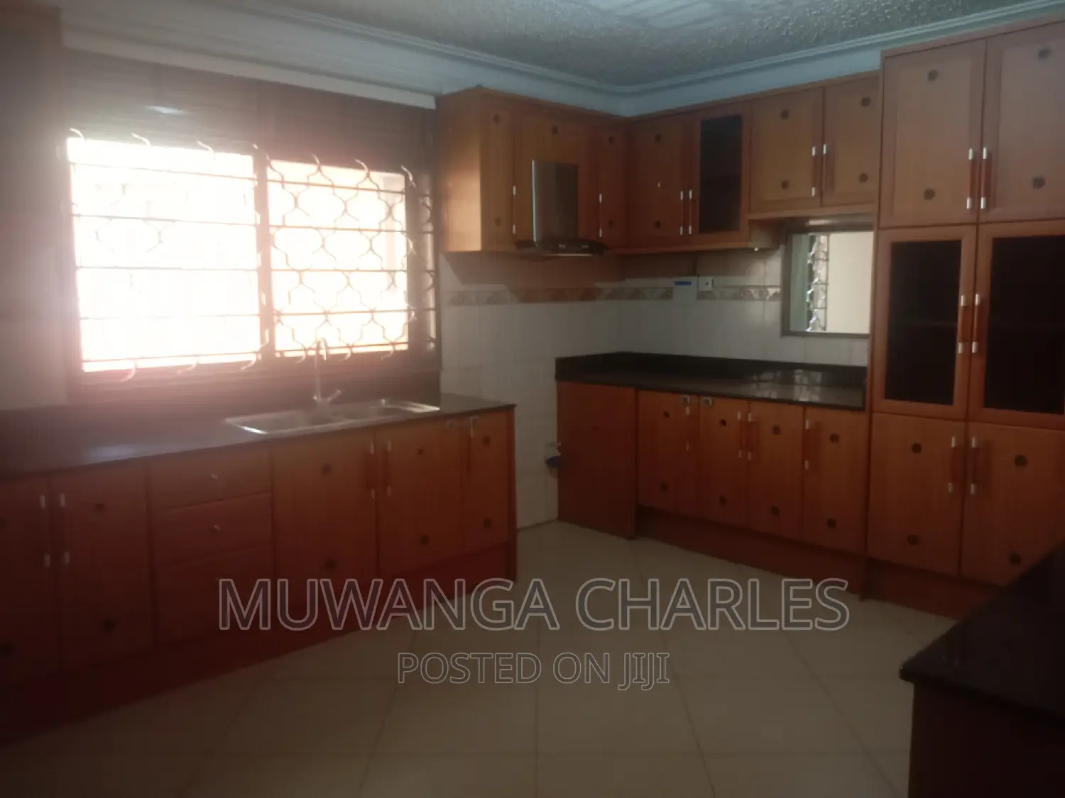 5bdrm Duplex in Fs Properties Ltd, Central Division for rent