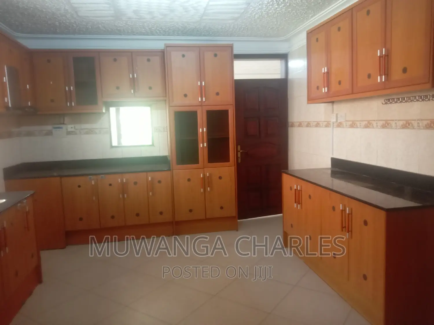 5bdrm Duplex in Fs Properties Ltd, Central Division for rent