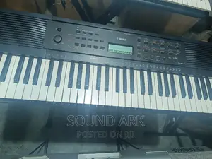 Keyboard PSR E 273