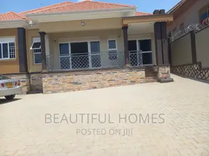 Furnished 4bdrm House in Kira for sale