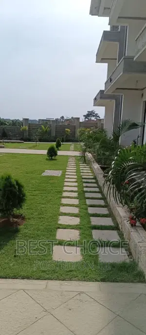 Compound Designing With Exquisite Plants Arrangement.
