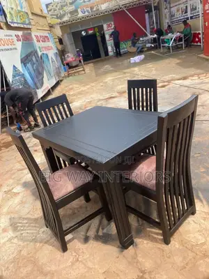 4 Seater Dinning Set Black on Sale