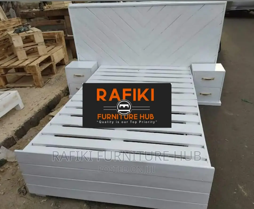 Pallet Bed / 5by6 Bed / Wooden Bed/ Furniture/ Luxury Bed