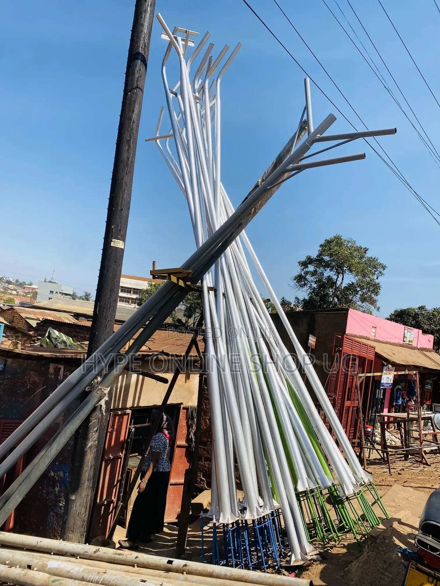 Standard Strong Solar Poles in Town